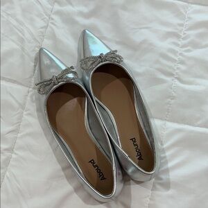 Abound Metallic Silver Pointed Toe Bow Flats